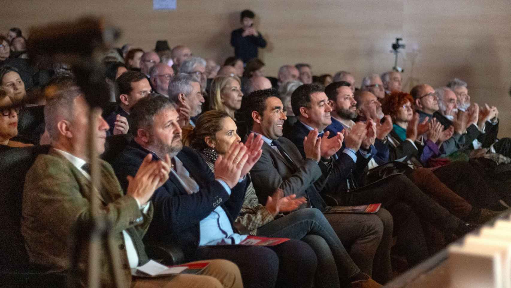 Autoridades en el homenaje a Francisco Asorey celebrado en Cambados.