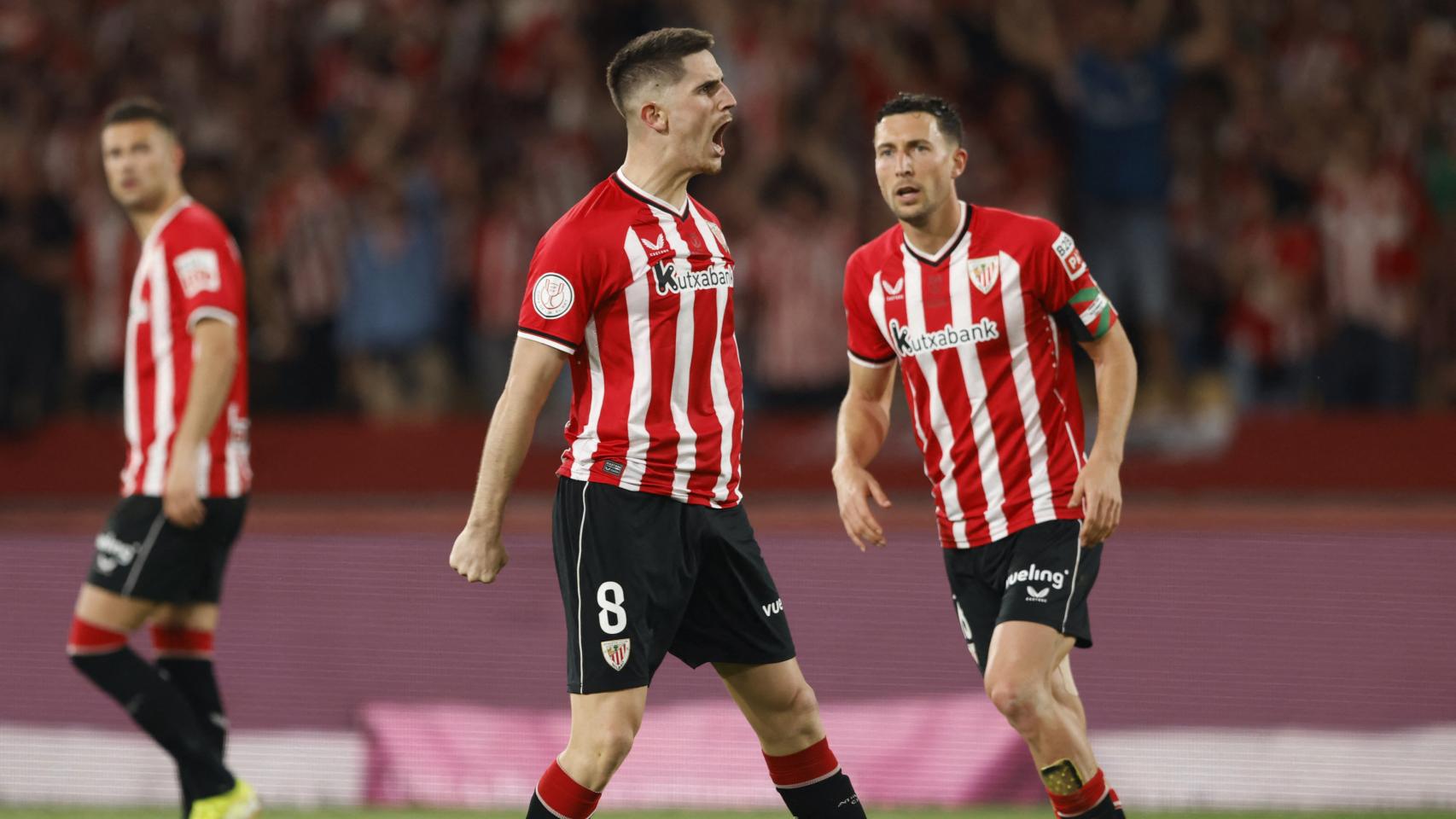 Oihan Sancet celebra su gol en la final de la Copa del Rey.