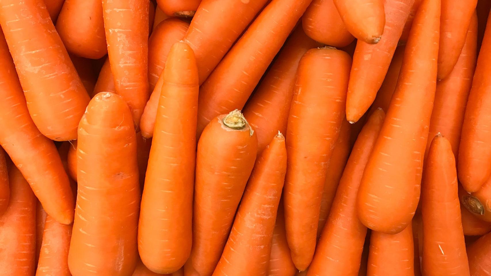 Adiós a la zanahoria: la poderosa fruta que ayuda a prevenir las cataratas y los problemas de visión