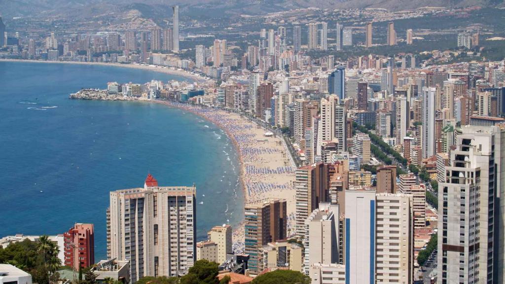 Benidorm alcanza su techo poblacional con casi 74.600 habitantes