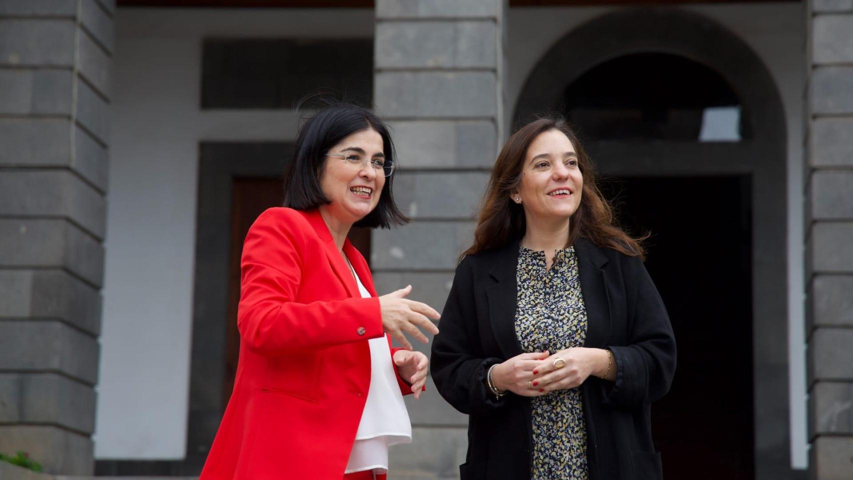 La alcaldesa de A Coruña, Inés Rey, junto con Carolina Darias, presidenta municipal de Las Palmas de Gran Canaria