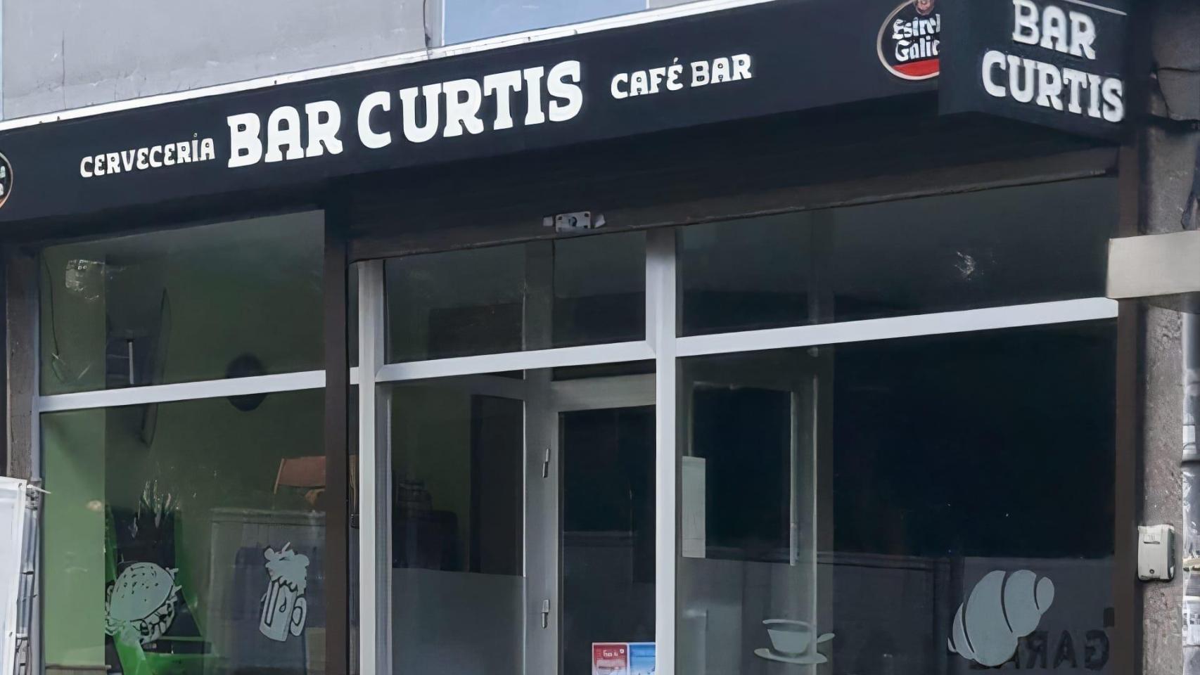 Exterior del Bar Curtis en A Coruña.