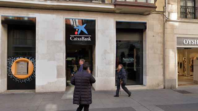 Oficina de CaixaBank en la calle Santiago de Valladolid