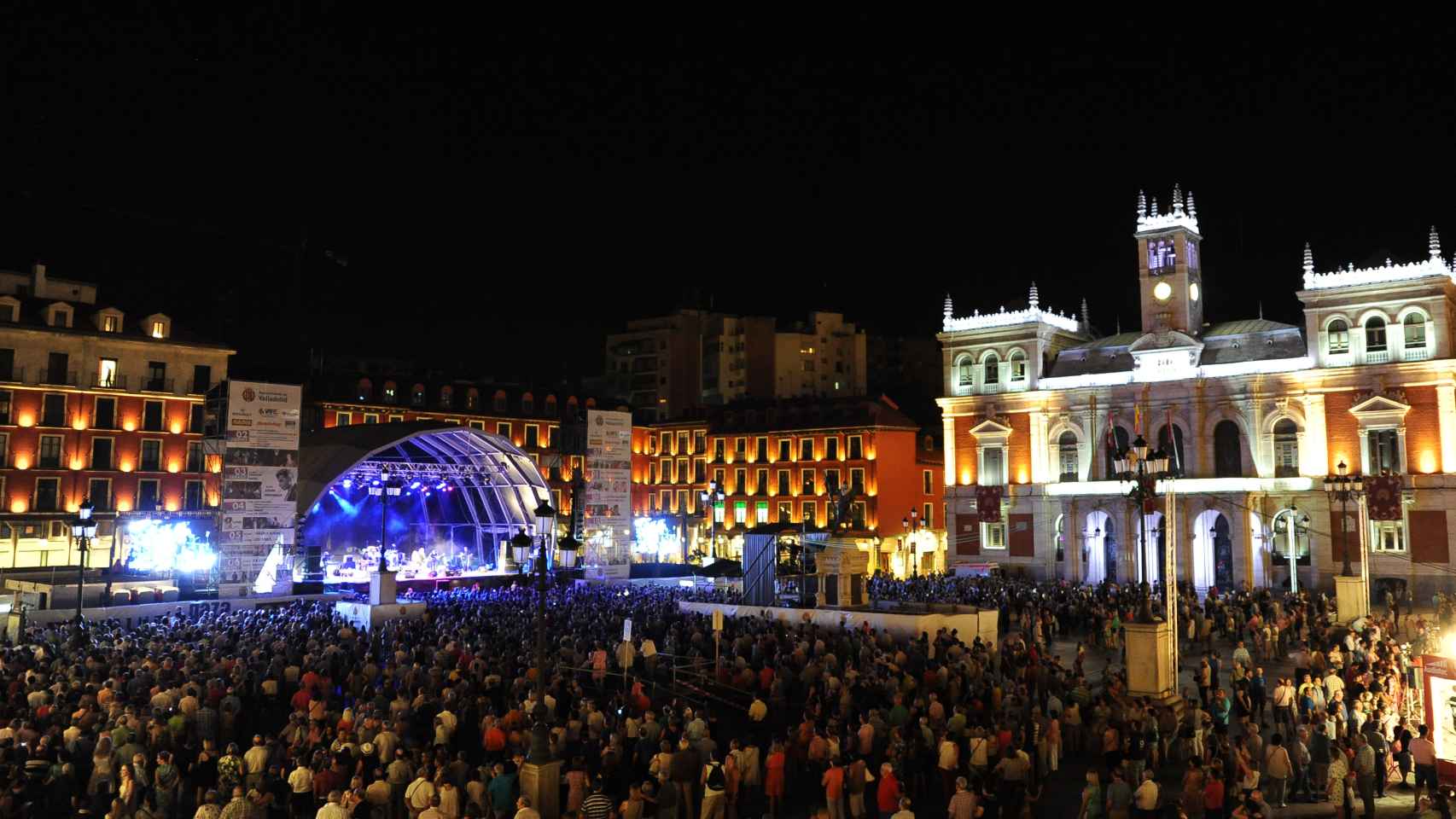 Un concierto en La Plaza Mayor de Valladolid durante las fiestas