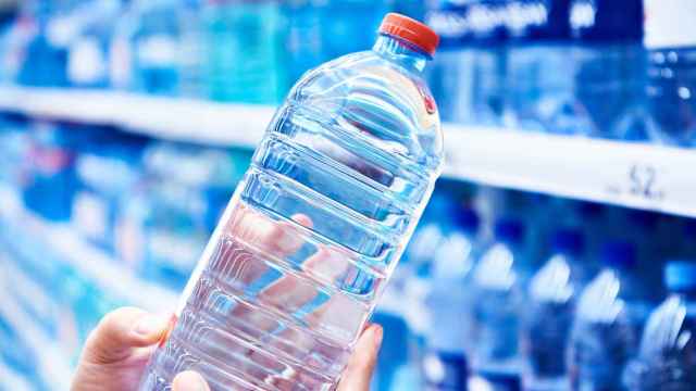 Este es el mejor agua en botella que puedes encontrar en los supermercados españoles según una uróloga