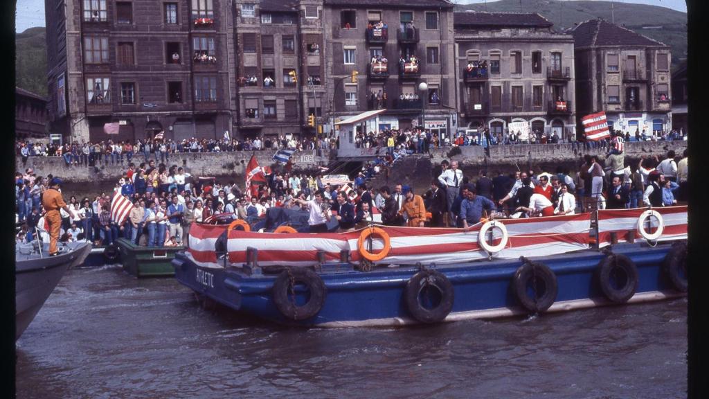 Celebración del Athletic Club en la Gabarra en 1984