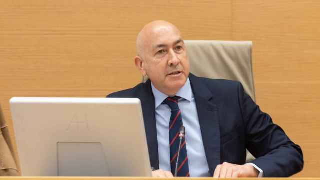 El diputado del PSOE Alejandro Soler durante la constitución de la Comisión de Investigación sobre el ‘caso Koldo’, en el Congreso de los Diputados.