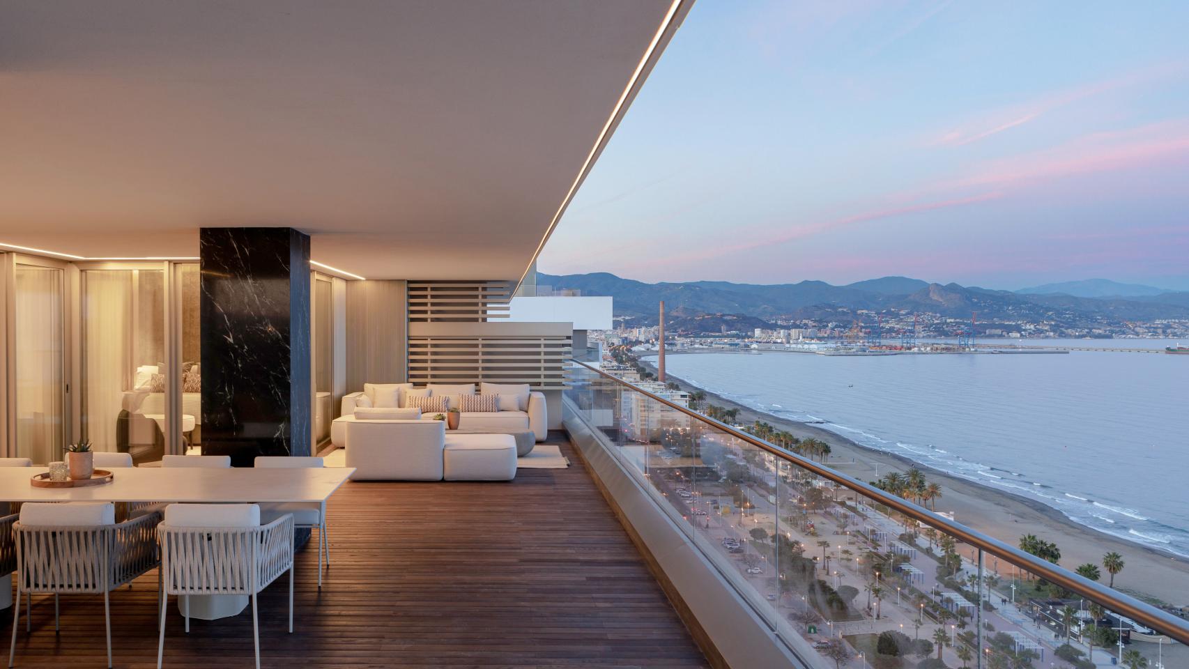 Vista desde uno de los áticos de lujo de la torre de Sierra Blanca en la zona oeste de Málaga.