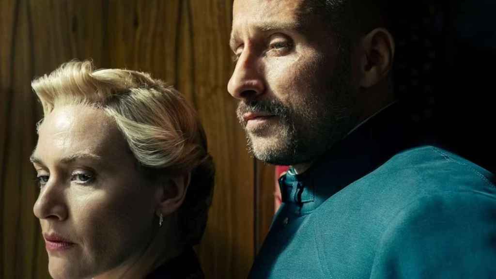 Kate Winslet y Matthias Schoenaerts en 'El régimen'.