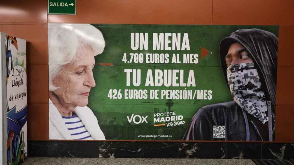 Cartel electoral de Vox referente a los MENAs en el Metro de Madrid. 2021