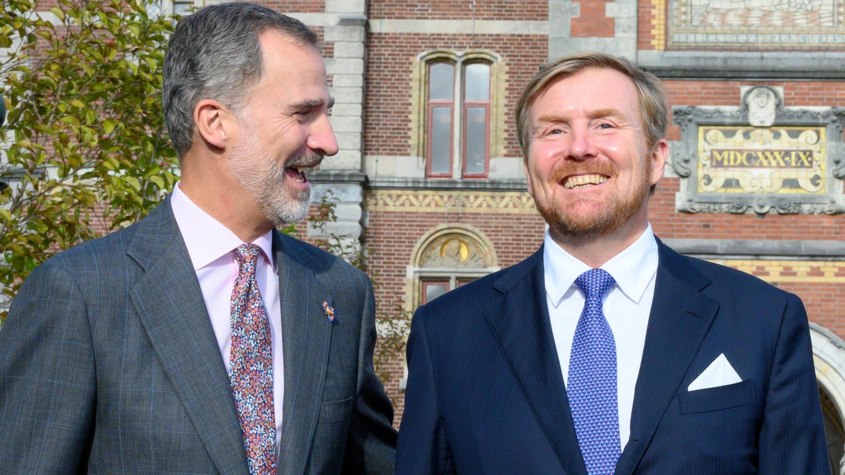 Felipe VI y Guillermo de Holanda durante un acto en Ámsterdam en octubre de 2019.