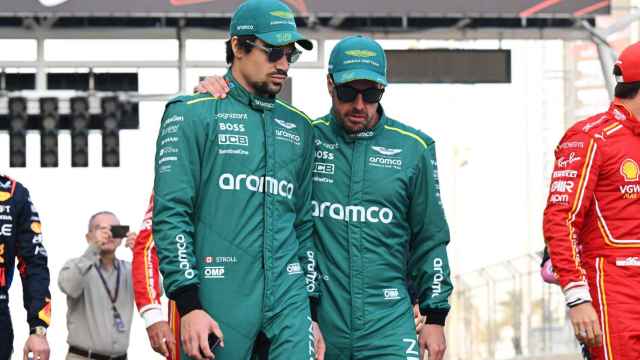 Fernando Alonso junto a Lance Stroll en Baréin 2024