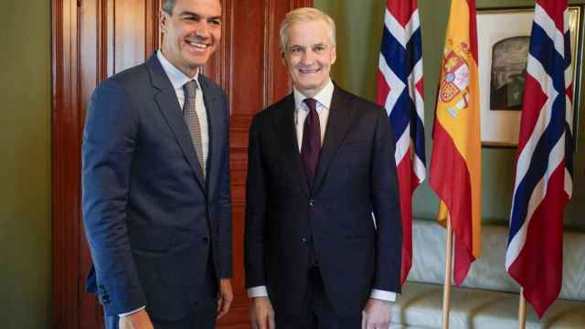 Pedro Sánchez y el primer ministro noruego Jonas Gahr Stoere