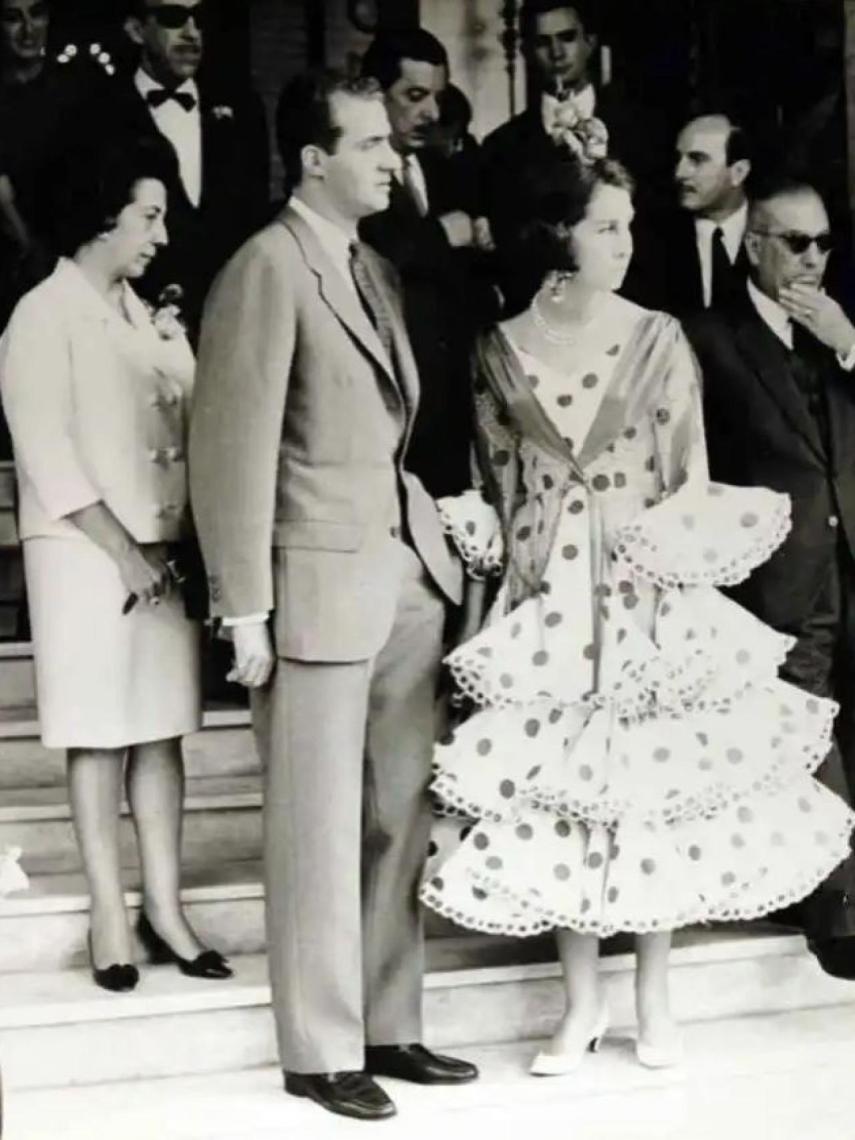 Los entonces príncipes Juan Carlos y Sofía en la feria en 1968.
