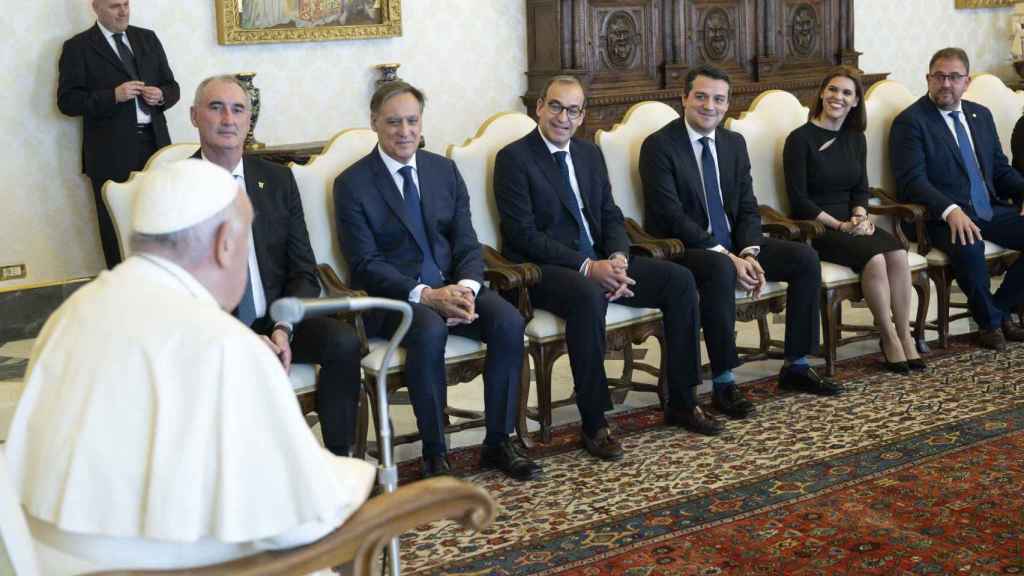Recepción papa Francisco con los alcaldes