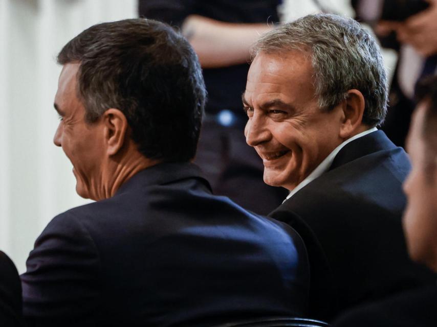 José Luis Rodríguez y Pedro Sánchez, en la inauguración de la exposición 'Luis Martín-Santos. Tiempo de libertad'.