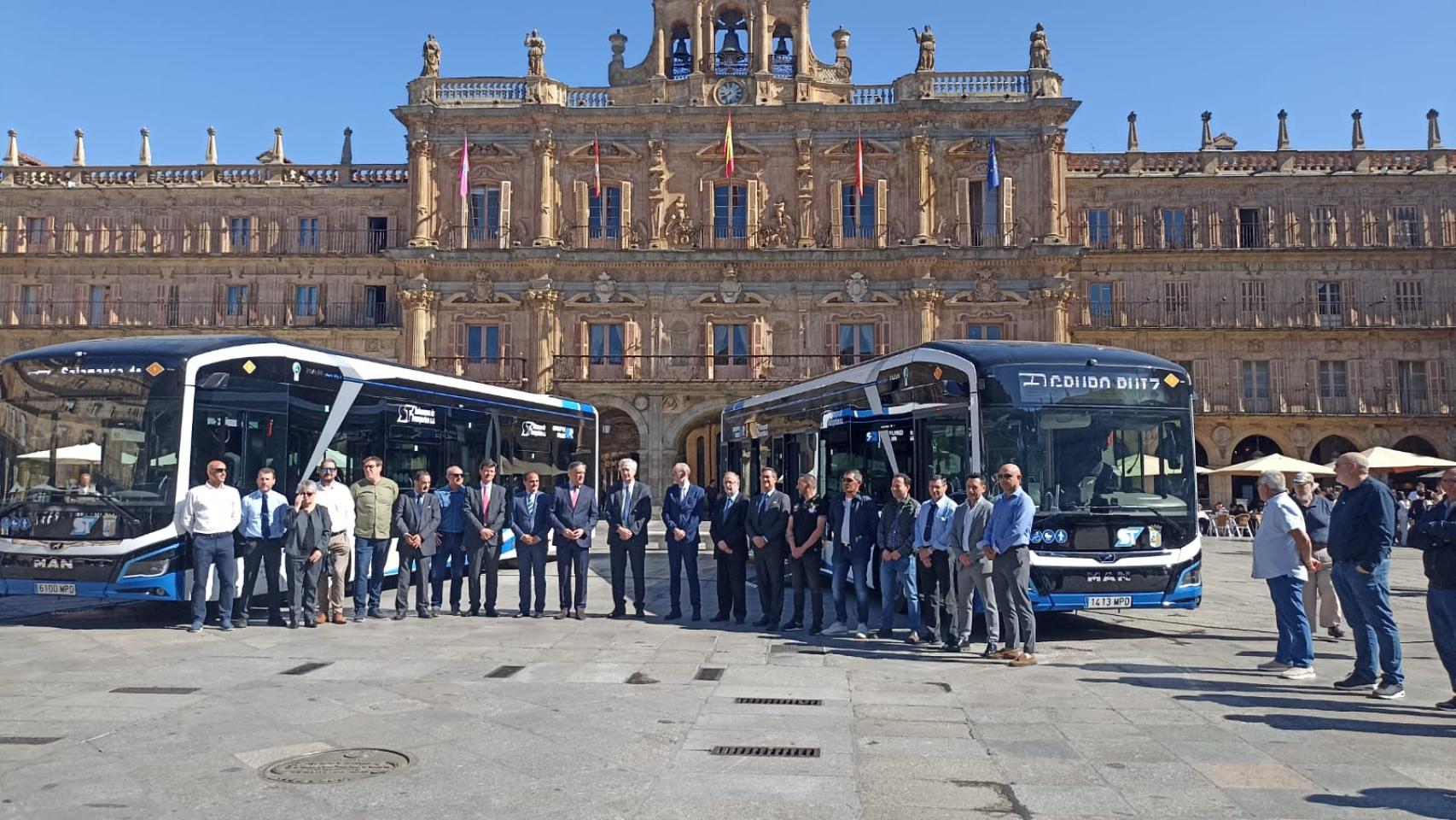 Presentación de los nuevos autobuses eléctricos del servicio de transporte urbano de Salamanca en abril de este año.