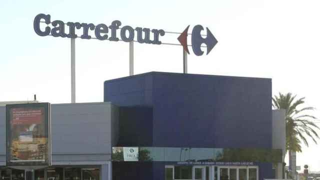 Logo Carrefour.