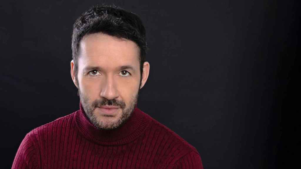 Pedro Ángel Sánchez, el biógrafa español de Raffaella Carrà.