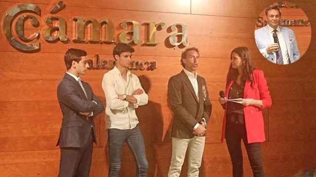 Ismael Martín, Manuel Diosleguarde, Álvaro de la Calle, la presentadora Mirian García y el empresariio Chencho Gómez