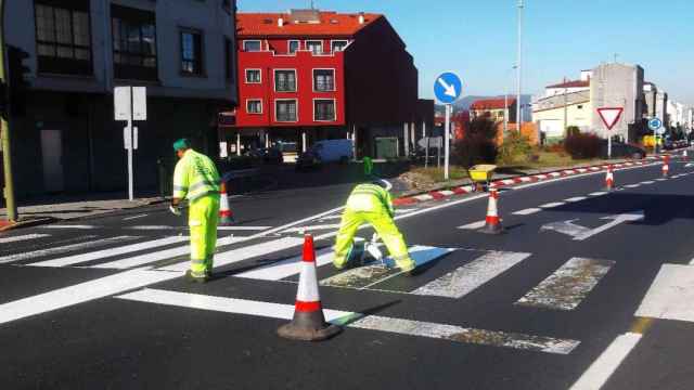 Trabajos en una carretera de la provincia de Pontevedra.