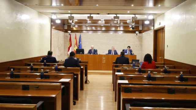 Comisión de Sanidad en las Cortes de Castilla-La Mancha. Foto: Cortes CLM.