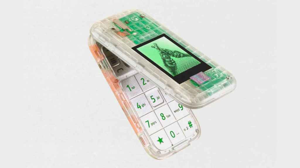El Boring Phone tiene un diseño exclusivo con carcasa transparente