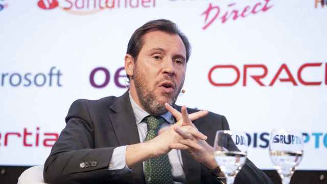 Óscar Puente, ministro de Transportes y Movilidad Sostenible, durante su intervención en Wake Up, Spain!