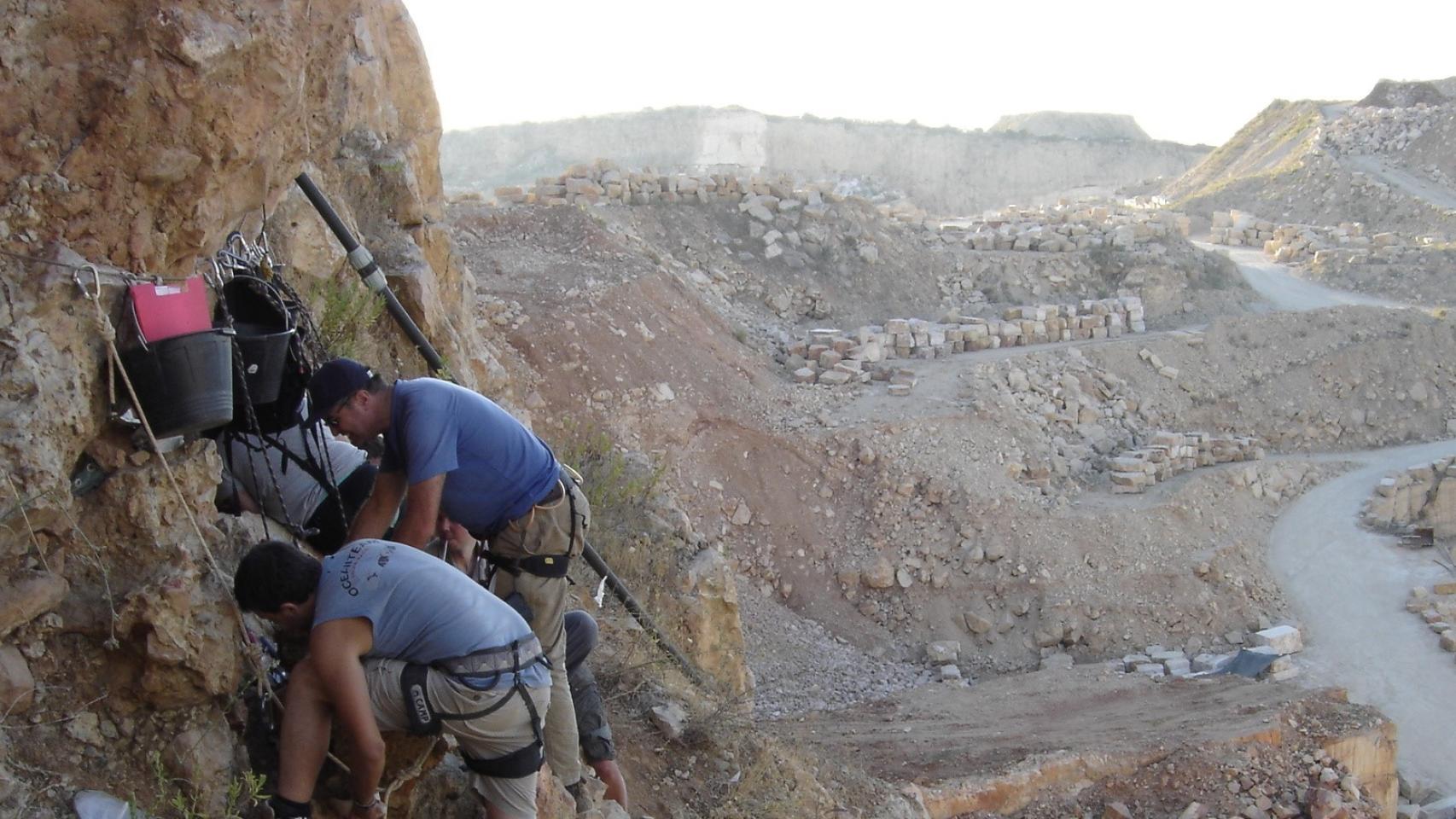 Zona de excavación arqueo-paleontológica en Pirro Nord, Italia.