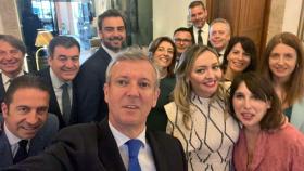 Vídeo: Alfonso Rueda y su renovado equipo de gobierno para Galicia se viralizan en TikTok