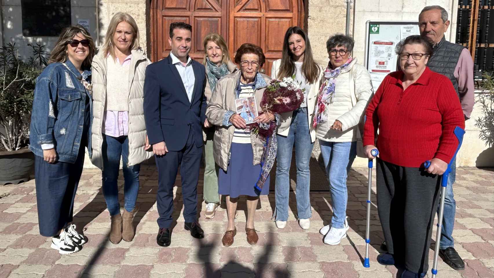 Esperanza Álvarez Pérez celebra su 100 cumpleaños en el Ayuntamiento de Valdestillas