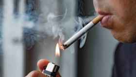 Un 33,4% de los adolescentes en España entre 14 y 18 años ha fumado alguna vez en la vida.