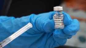 Imagen de archivo de una vacuna contra la Covid-19 (Rocío Ruz / Europa Press)