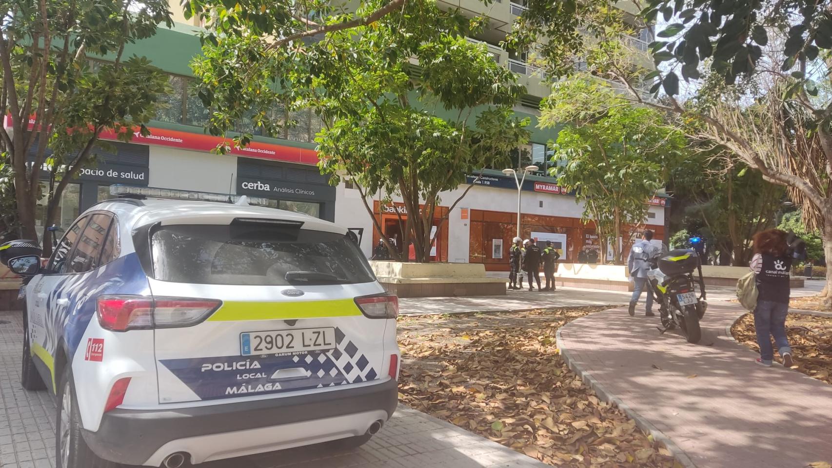 Atraco en la oficina bancaria de Bankinter de la Avenida de Andalucía, en Málaga capital.