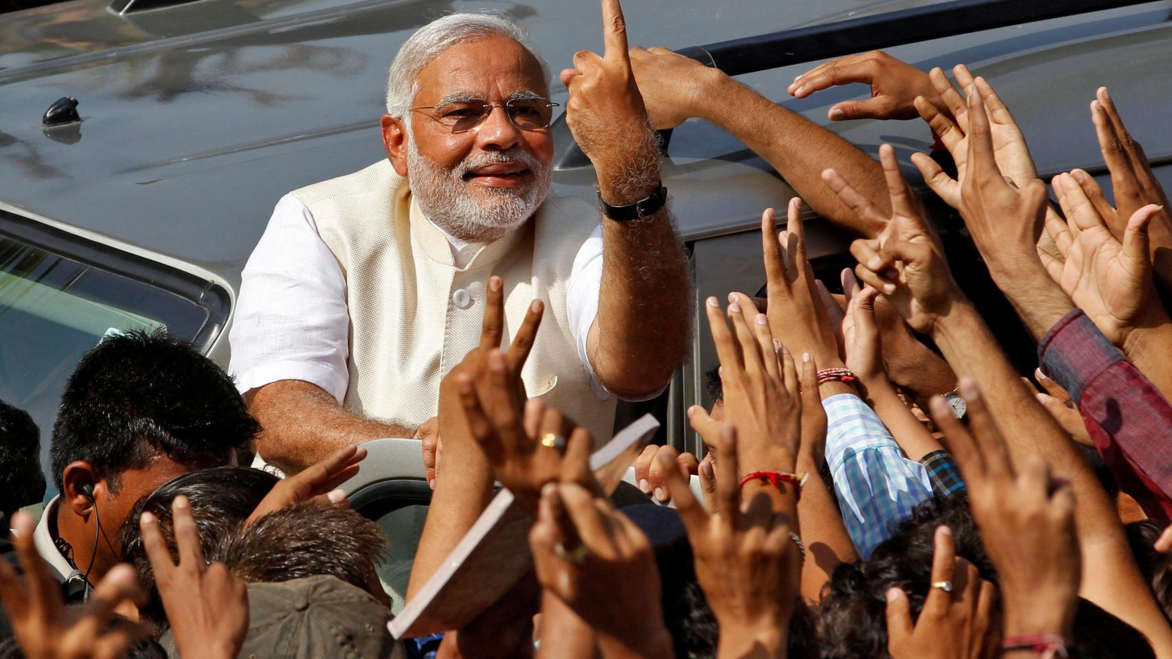 Modi, tras votar en las elecciones de 2014 en Ahmedabad.