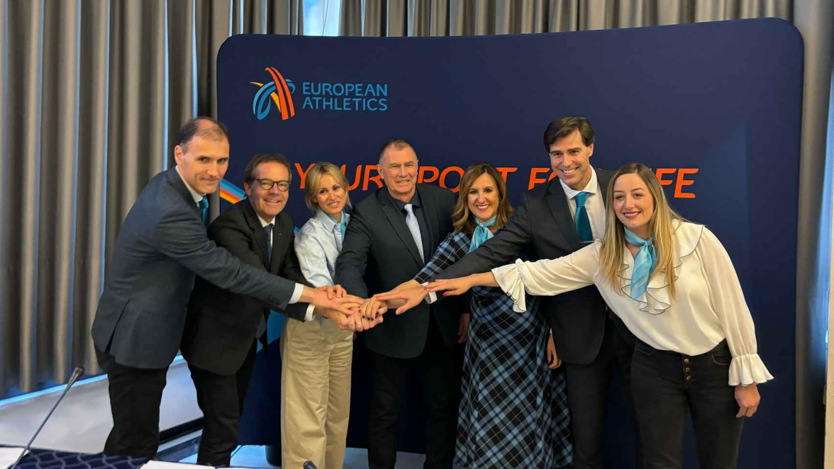 La comitiva valenciana en el proceso final de selección celebrado en Roma, para eligir sede del Campeonato de Europa de Atletismo 2027. EE
