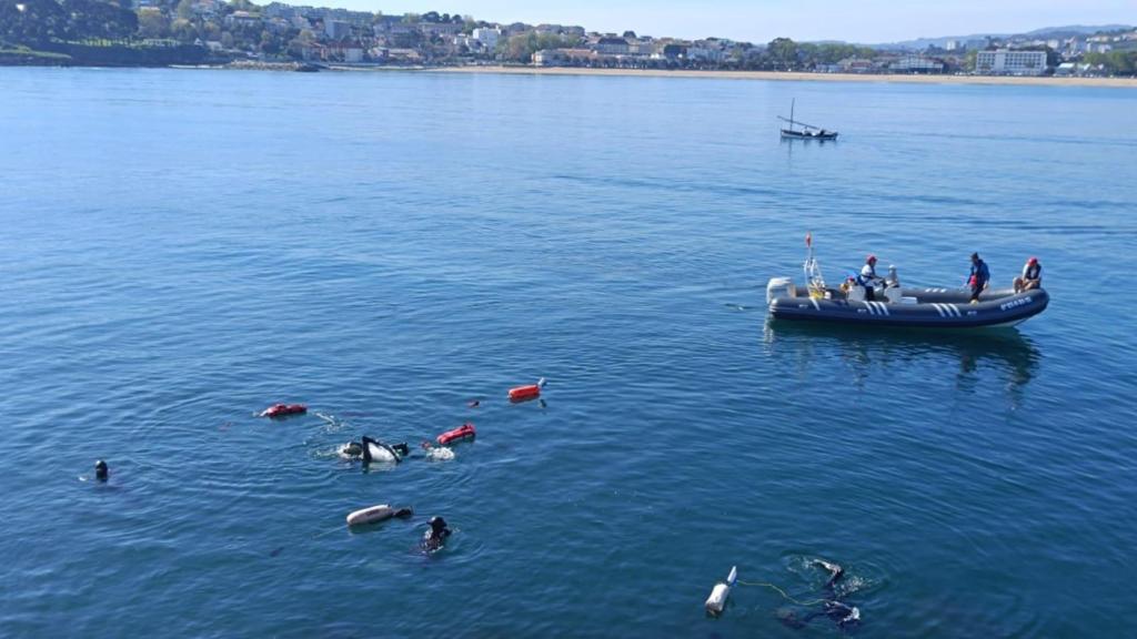 Jornada de recogida de residuos en el mar organizada por Coca-Cola