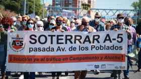 Cientos de vecinos de Aluche y Campamento exigen soterrar la A-5 hasta la avenida de los Poblados: Se trata del futuro de Madrid