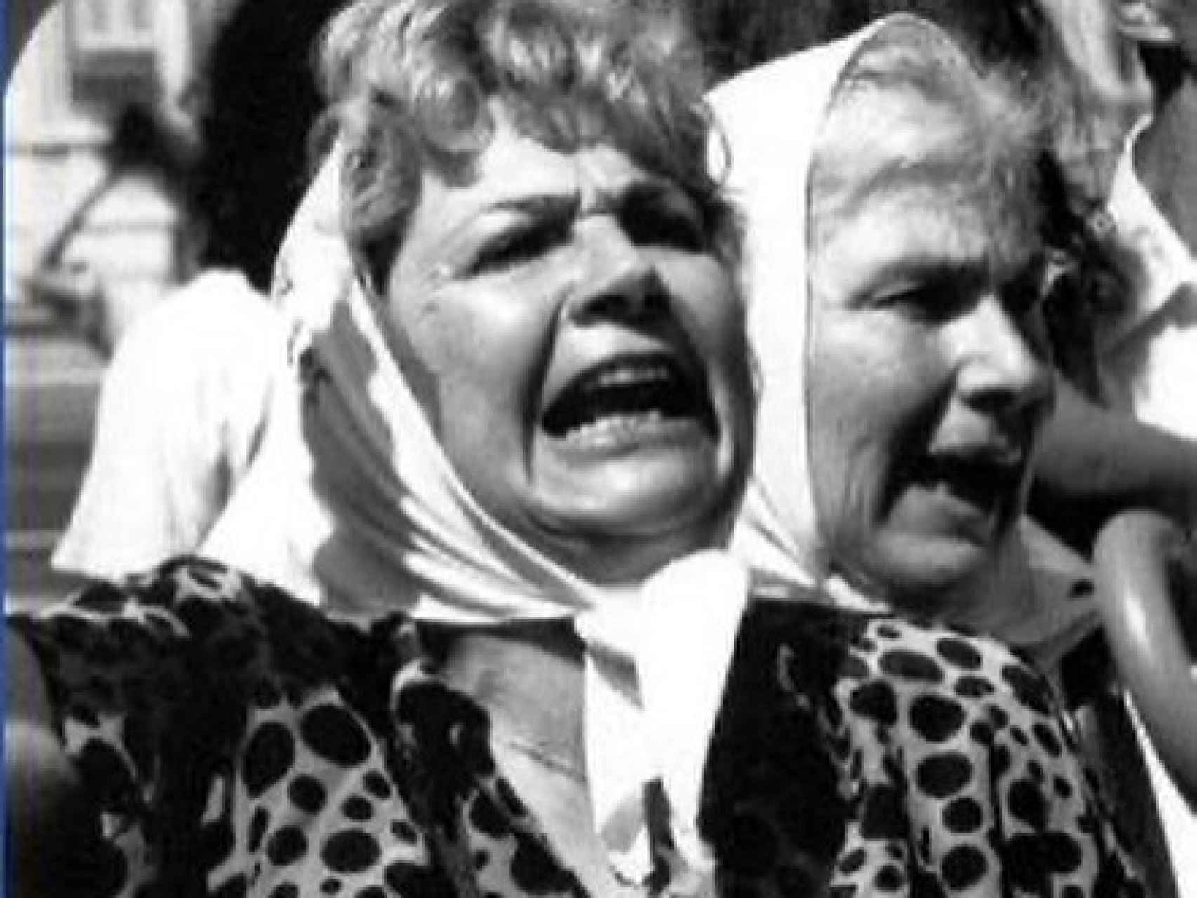 Un fotograma del documental 'Las Madres de la Plaza de Mayo' (1985), dirigido por Lourdes Portillo