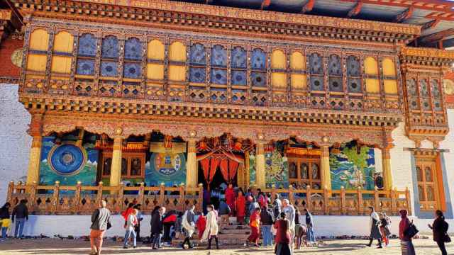 Bután, un país budista en la cordillera del Himalaya, atractivo por sus paisajes y cultura