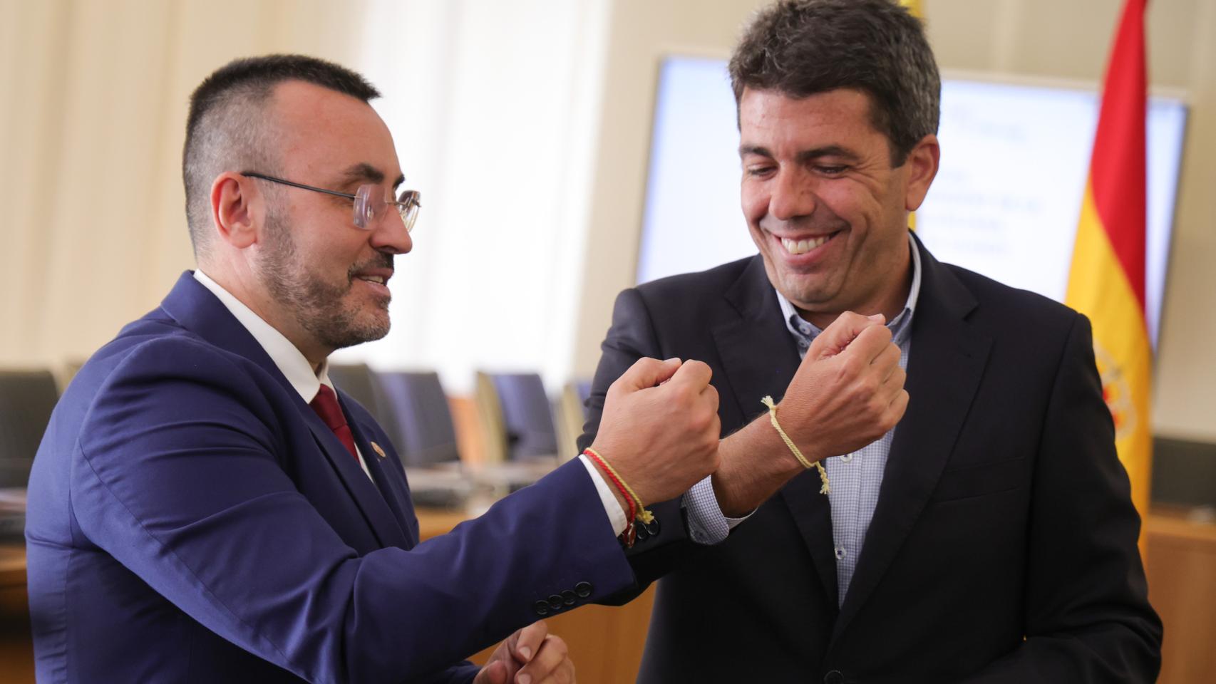 El presidente Carlos Mazón junto al alcalde de Vila-real, José Benlloch, este lunes. EE