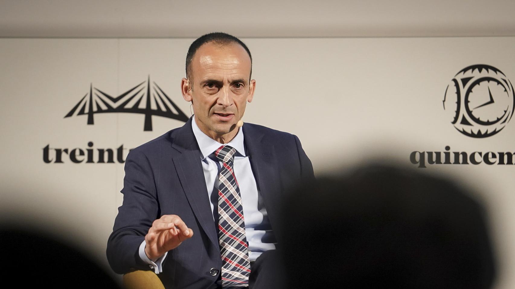 Francisco Barea, presidente del Puerto de Ferrol, durante su intervención bajo el título 'El Puerto de Ferrol y la reindustrialización de Galicia', en la primera jornada del III Foro Económico Español en Galicia 'La Galicia que viene'.
