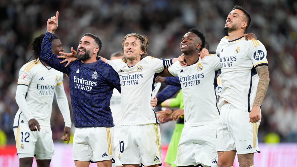 Daniel Carvajal, Luka Modric, Vinicius Junior y Joselu Mato, en su último encuentro en el Santiago Bernabéu