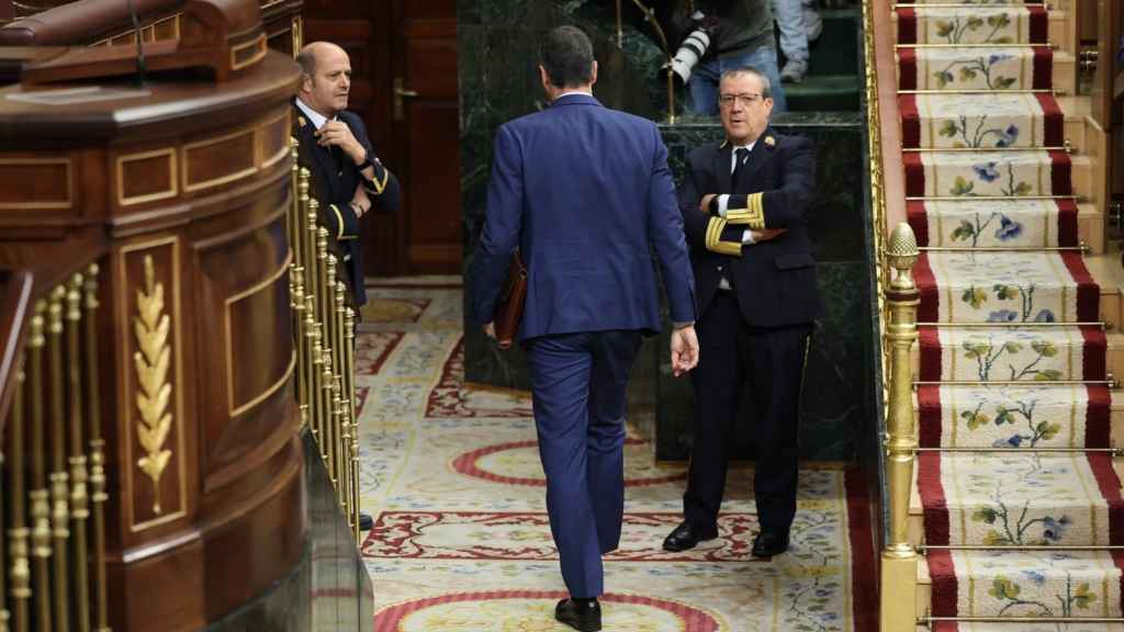 El presidente del Gobierno, Pedro Sánchez, sale del hemiciclo del Congreso de los Diputados tras la Sesión de Control del pasado miércoles.