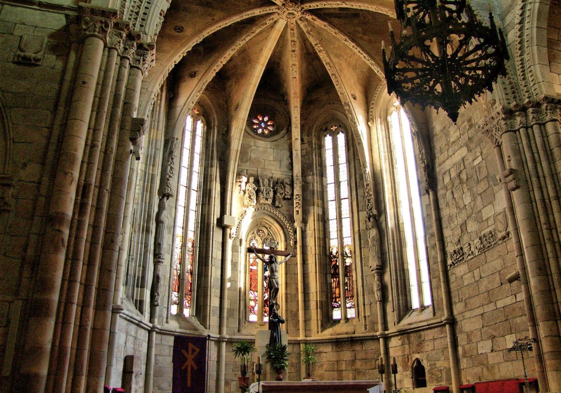 Interior de la iglesia de San Francisco de Betanzos. Foto: iStock