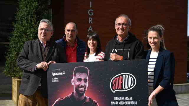 Presentación de la campaña Stop odio con el futbolista Brais Méndez.