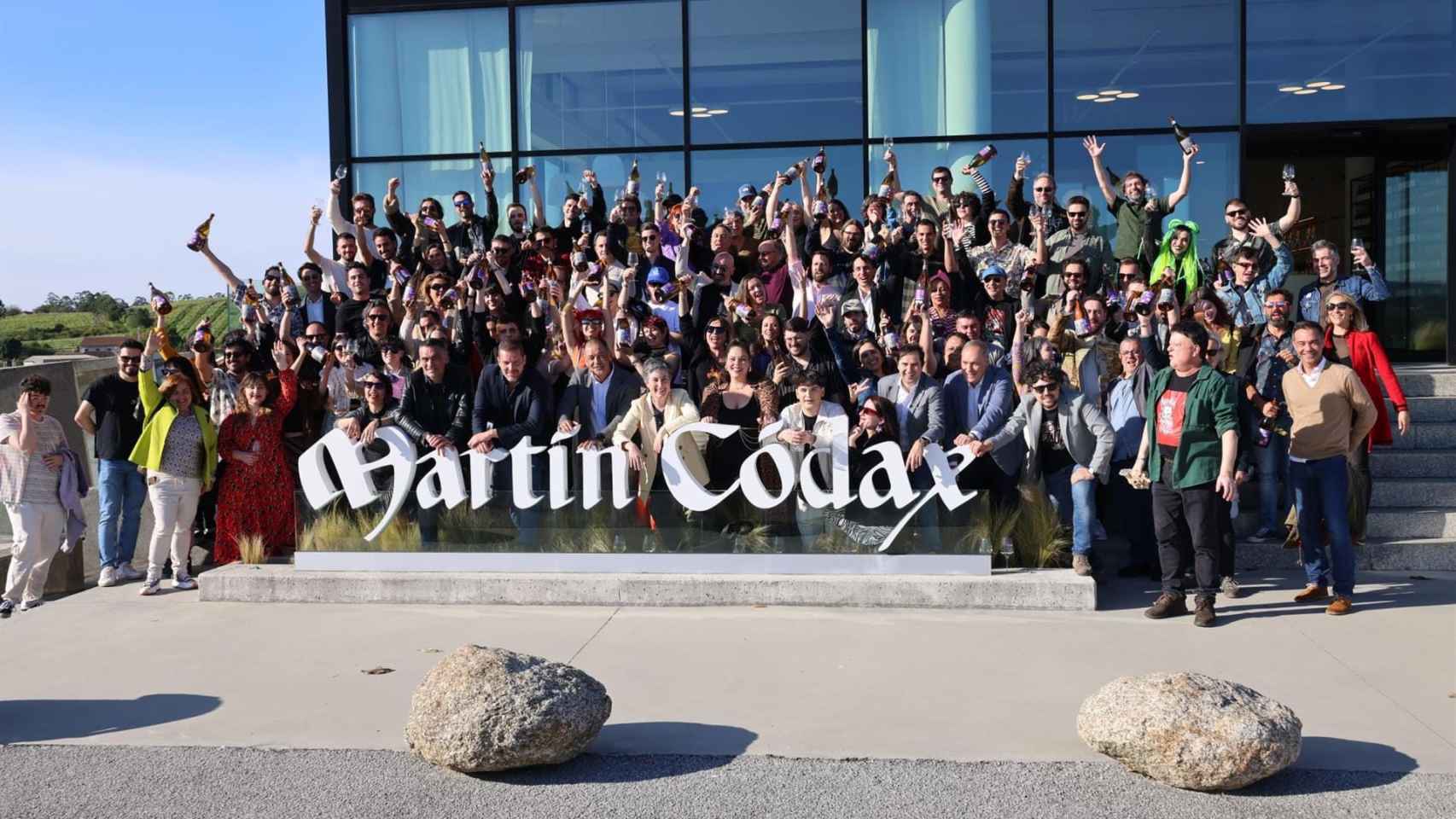 Foto de familia de los finalistas de los 11º premios Martín Códax.