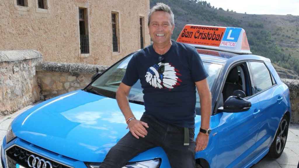 Rafael Lozano, director de la autoescuela San Cristóbal, donde han acudido numerosas celebridades de toda España.