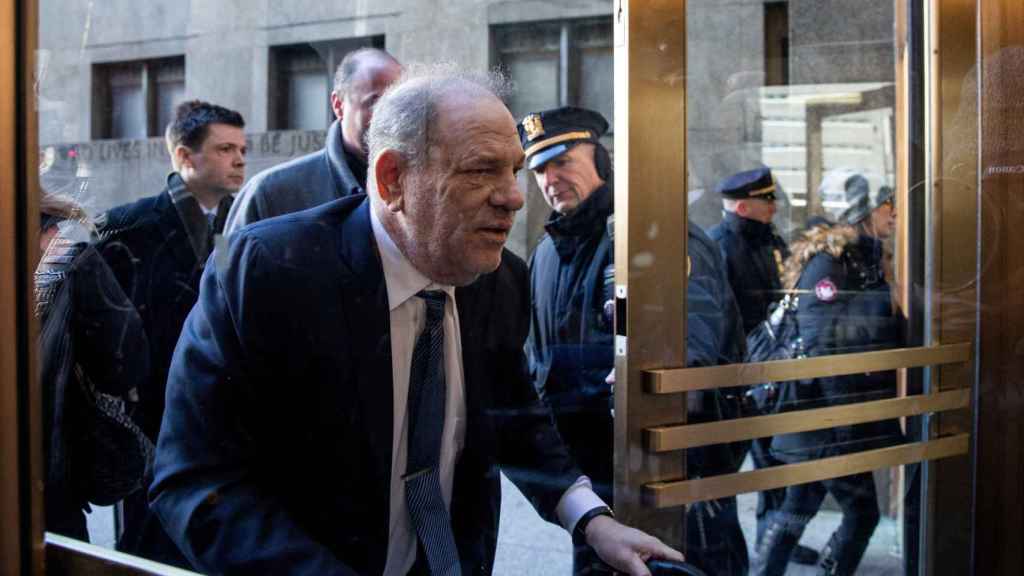 Harvey Weinstein llega al tribunal de Nueva York en 2020.