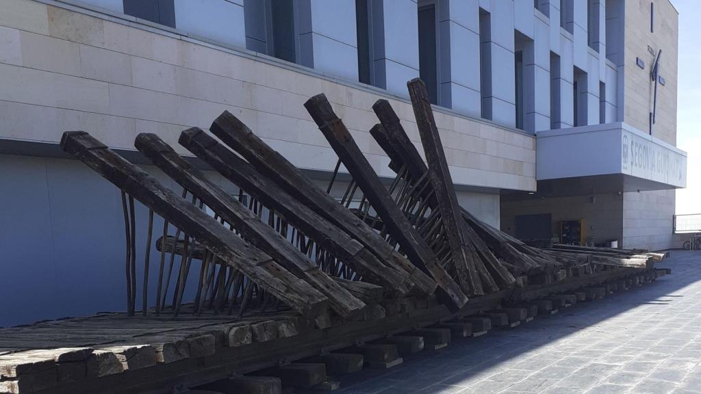 Las traviesas de Ibarrola en la estación de Segovia